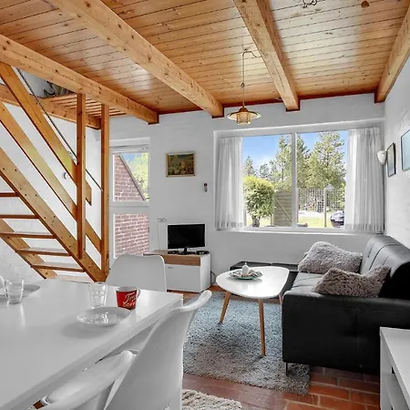 2 Bedroom Lovely In Semesterbostad Romo