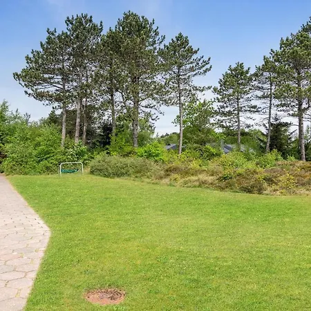 2 Bedroom Lovely In *