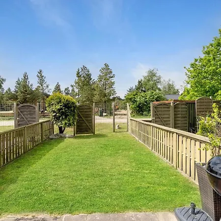 2 Bedroom Lovely In *