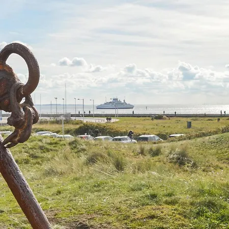 2 Bedroom Lovely In Semesterbostad