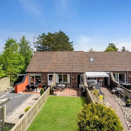 Semesterbostad 2 Bedroom Lovely In *