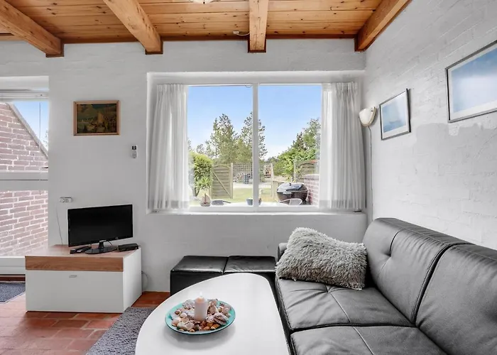 2 Bedroom Lovely In Romo
