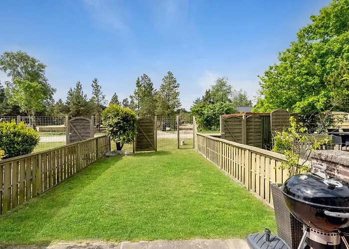 2 Bedroom Lovely In *