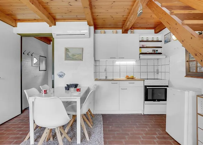 2 Bedroom Lovely In